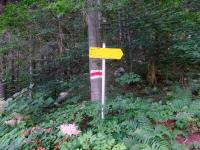  Blick zum Wegweiser 