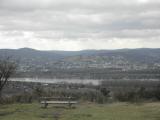 Fernblick von der Anhhe ber die Donau nach Klosterneuburg