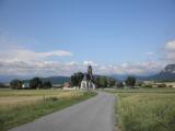  Fernblick zur Pfarrkirche Sankt Peter im Moos 