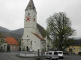  Pfarrkirche und Brunnen Spitz an der Donau 