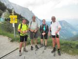  Wanderfreunde beim Stripsenjochhaus 