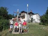 Marathonis beim Kreuz unterhalb des Herrgottschnitzerhaus 