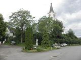  der Blick zur Statue Hl. Florian und zur Pfarrkirche 