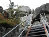  der Aufstieg auf den Granitblockfelsen 