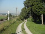  Wanderweg zwieschen Bahn und Rott 