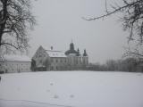  Blick zur Wallfahrstkirche Christkindl und Pfarrhof 