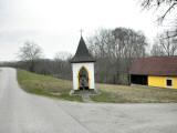  kleine Kapelle bei einer Gehftgruppe in Weinzierl 