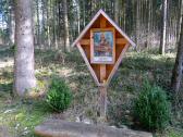  schnes Wegkreuz im Piesdorfer Wald 