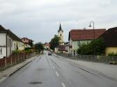  Blick zur kath. Pfarrkirche hl. Florian in Scheideldorf 