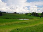  Fernblick ber den Teich von Heinrichsberg nach Vorderschiffl 