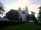  Pfarr- und Wallfahrtskirche - Basilika Maria Dreieichen 