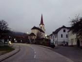 der Blick in der Frh zur Pfarrkirche Bad Gropertholz