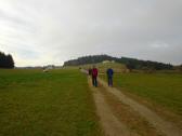  der Blick zurck zum Binderberg mit dem Binderhof 