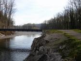 Wanderweg entlang des Hochwasserentlastungsgerinne 