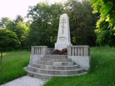  Denkmal im Lagerfriedhof II 