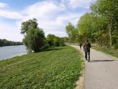  Wanderweg entlang des Donaualtarms 