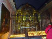  der prchtige neugotische Altar in der Loreto-Kapelle 