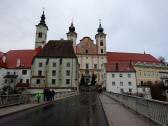 schner Blick von der Steyrbrcke zum ehem. Brgerspital und zur Michaelerkirche 