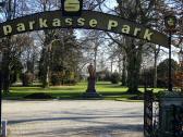 Blick zum Denkmal Kaiser Josephs II. im Sparkassenpark