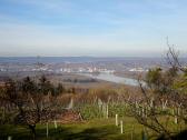  schner Fernblick zum Donauhafen Krems 