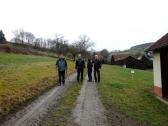 eine bekannte Wandergruppe trifft bei der Labestelle ein 