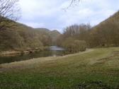 Fernblick im Thayatal zur Ruine Neuhusl (Nov Hrdek)