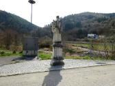 bei der Kampbrcke Stallegg befindet sich die Statue des Hl. Johann Nepomuk