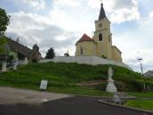 Kath. Filialkirche hll. Philipp und Jakob mit dem Bildstock hl. Florian