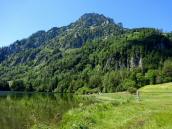  Blick ber den Laudachsee zum Traunstein 