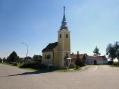  Blick zur Ortskapelle Christi Geburt in Breitenfeld 