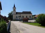  Blick zur Kath. Pfarrkirche hl. Florian in Scheideldorf 