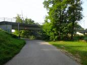 Wanderroute ber den Diendorferweg  bei der Bahnbrcke ber den Kamp