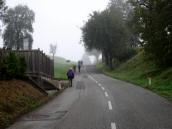 Blick auf die Wanderstrecke am Ortsende von Krenstetten 