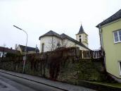 Blick zur Kath. Pfarrkirche Mari Himmelfahrt in Schrems 