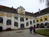 nochmals der Blick zum barocken Stiegenhaus im Schloss Tillysburg 