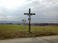  schnes Holzkreuz am Wegesrand 