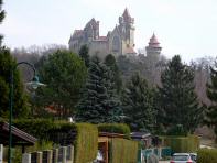  Blick zur Burg Kreuzenstein vom Ort Kohlstatt 