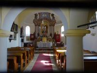  Blick in den Innenraum der Pfarrkirche 