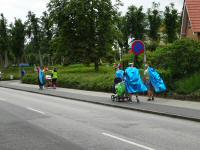 Blick zu den verkleideten Wanderer des "Carnival March" 