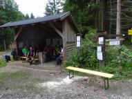  Wanderer bei der 2. K+L am Ende der Ysperklamm 