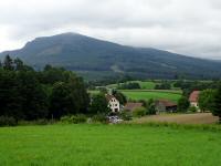  Fernblick ber Pisching zum Groem Peilstein 