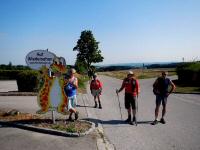  Marathonis am Ortsende von Echsenbach 