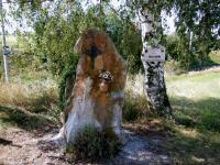 schner Gedenkstein am Aumhlenweg nach Willings 