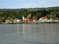 Fernblick zur Kath. Pfarrkirche hl. Martin in Marbach an der Donau