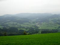 wieder der schne Fernblick nach Schaitten und nach Reinsberg 