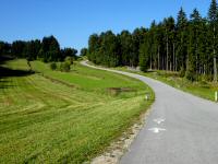  Wanderroute auf der Landstrae Richtung Hrweix 