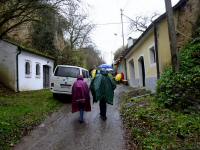 Blick auf die Wanderstrecke in der Kellergasse Khsteingraben zur 1. K+L 