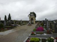  Blick in den Lengenfelder Friedhof 