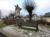 Blick zum Figurenbildstock hl. Johannes Nepomuk 