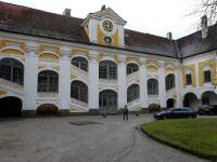 der Blick zum barocken Stiegenhaus im Schloss Tillysburg 